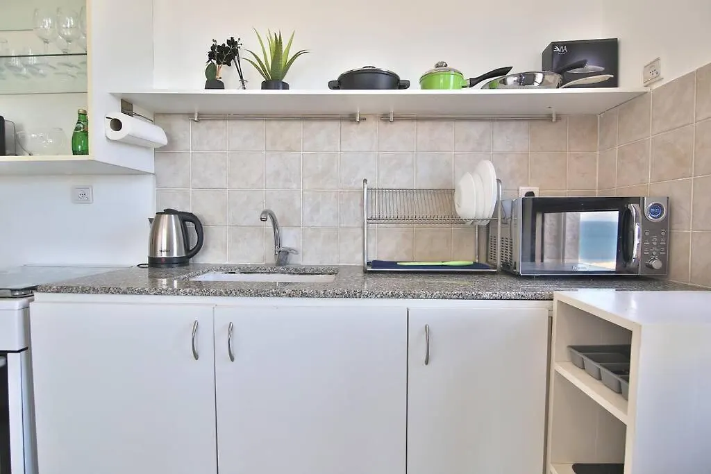 Breeze” Luxury Apartment” Haifa Lägenhet
